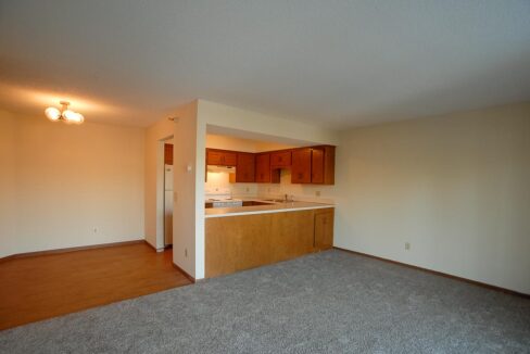 Minneapolis-Apartment-for-Rent-10303 Hanson Blvd NW Coon Rapids-02