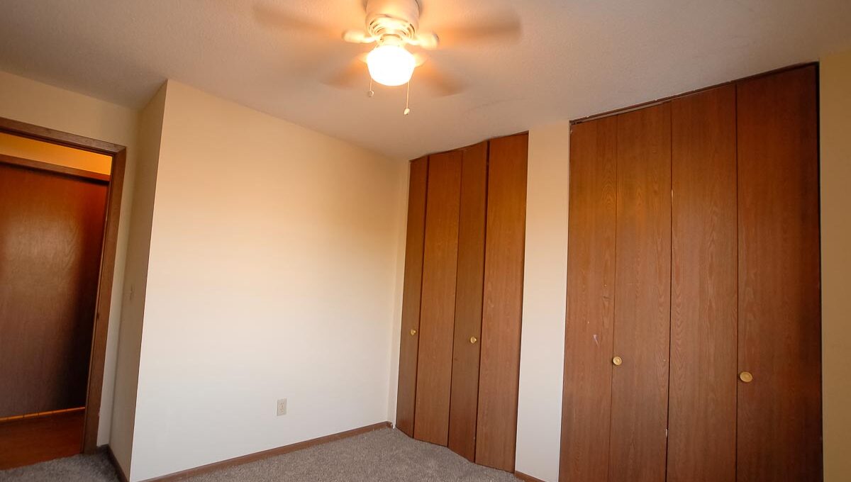 Minneapolis-Apartment-for-Rent-10303 Hanson Blvd NW Coon Rapids-06