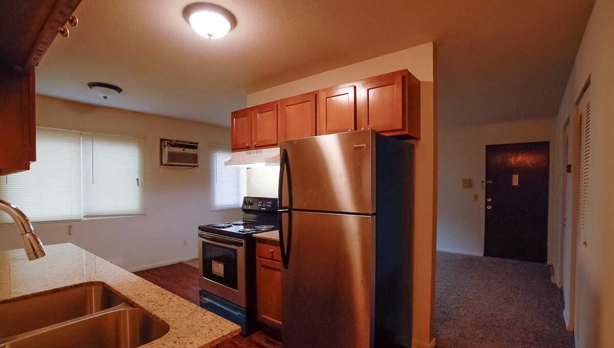 Minneapolis Apartment for Rent 9210 Golden Valley Road